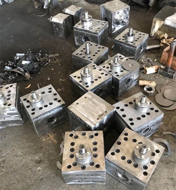 熔噴泵(beng)、烷體泵(beng)、熱熔膠(jiao)泵--有現(xian)貨